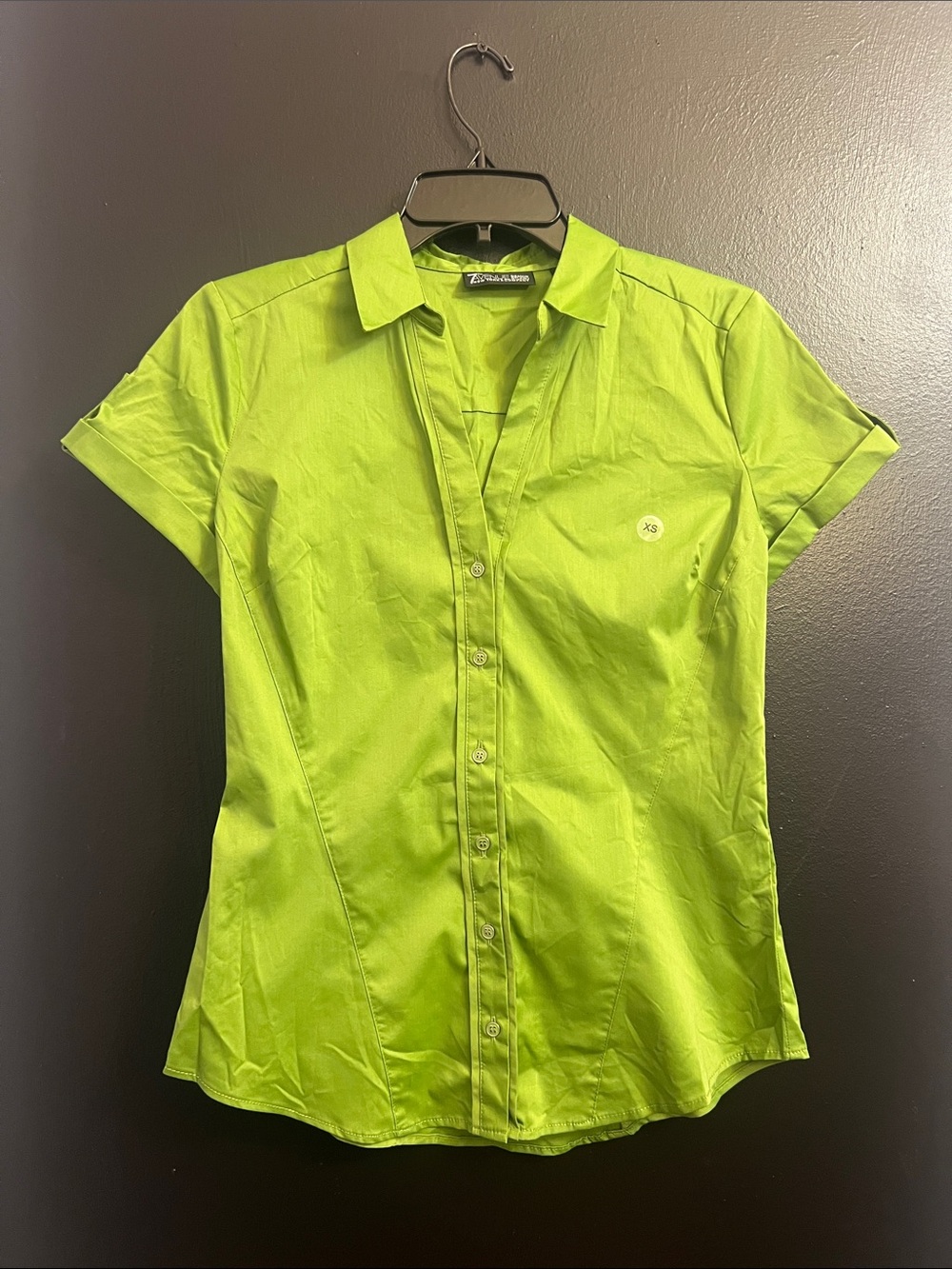 NY&Co Leaf Green Short Sleeve Silver Button-Up Blouse